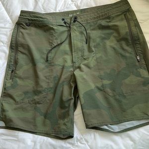Men’s camo shorts